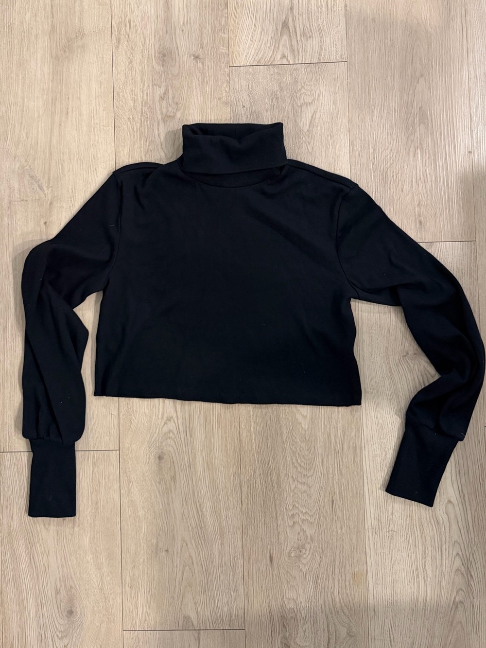 Black Cropped Ribbed Turtleneck Long-Sleeve Top